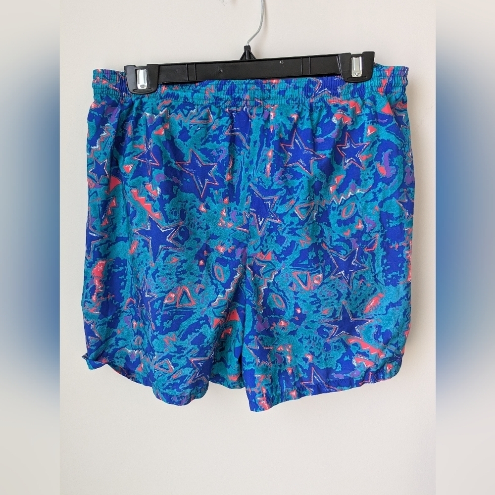 Vintage 90s Reebok Shorts – Vibrant Star Print size M